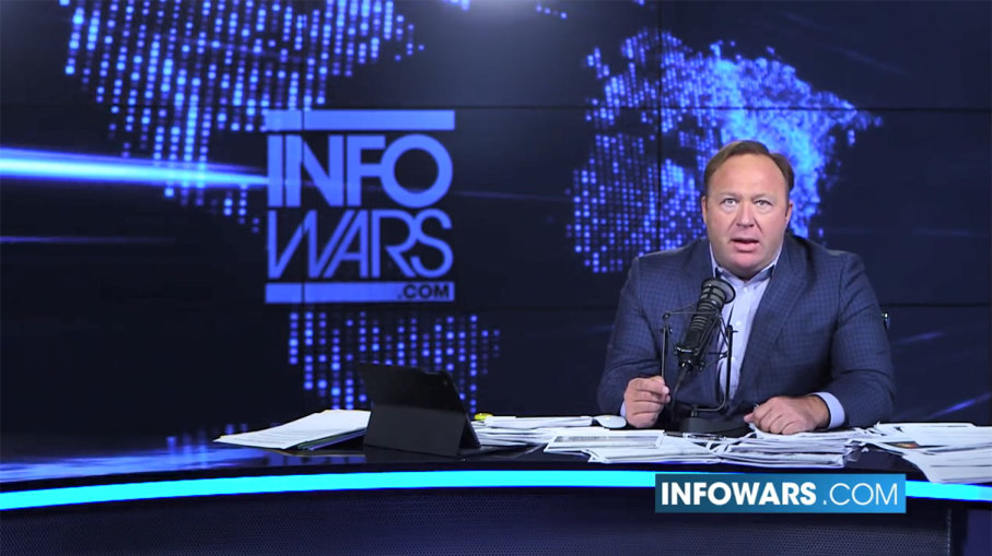 Read more about the article Apple permanently banned Infowars from the App Store