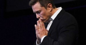 Read more about the article Elon Musk forced to step down as chairman of Tesla