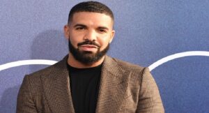 Read more about the article Drake finally breaks silence on Astroworld festival tragedy